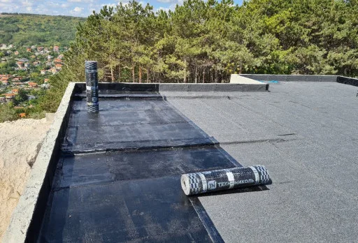 Модерна вила с плосък покрив в Балчик