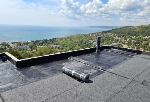 Модерна вила с плосък покрив в Балчик