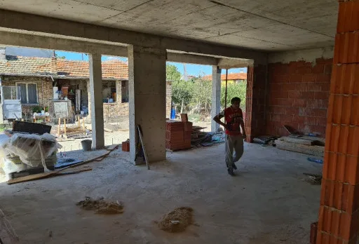 Двуетажна къща с паркомясто – с. Тополи, Варна