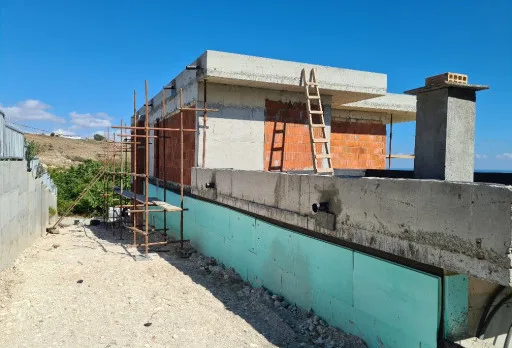 Модерна вила с плосък покрив в Балчик