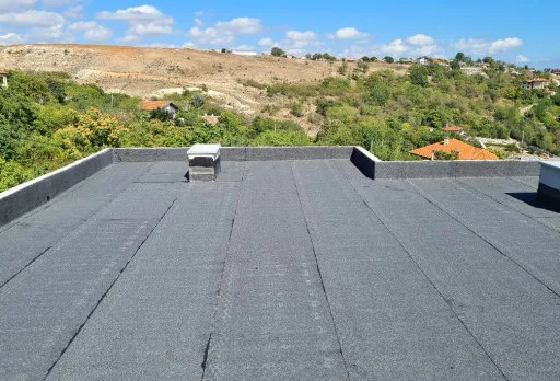 Модерна вила с плосък покрив в Балчик