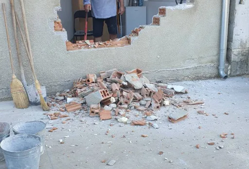 Ремонтни работи и иконостас в мелница в Генерал Тошево, Добрич