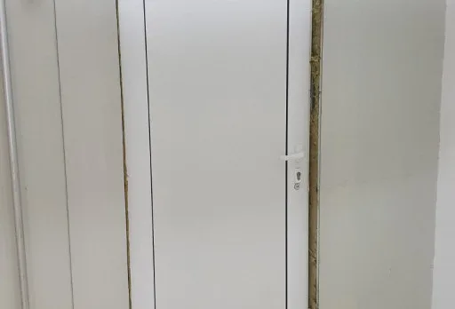 Ремонтни работи и иконостас в мелница в Генерал Тошево, Добрич