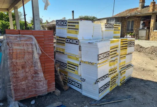 Двуетажна къща с паркомясто – с. Тополи, Варна