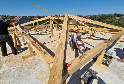 Двуетажна къща с паркомясто – с. Тополи, Варна