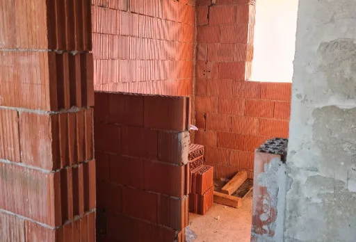 Двуетажна къща с паркомясто – с. Тополи, Варна