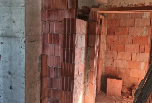 Двуетажна къща с паркомясто – с. Тополи, Варна