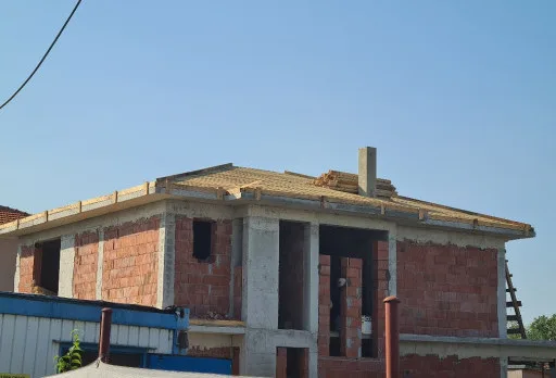 Двуетажна къща с паркомясто – с. Тополи, Варна