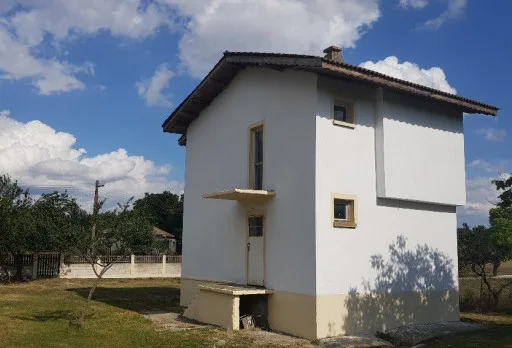 Bau- und Reparaturarbeiten an einem Haus in der Nähe von Dobrich