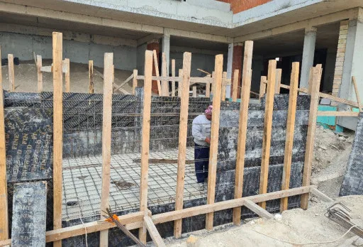 Строителство на басейн в Балчик