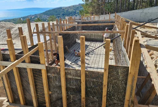 Строителство на басейн в Балчик