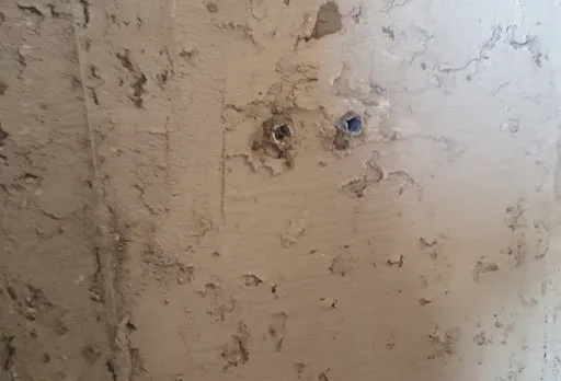 Bau- und Reparaturarbeiten an einem Haus in der Nähe von Dobrich