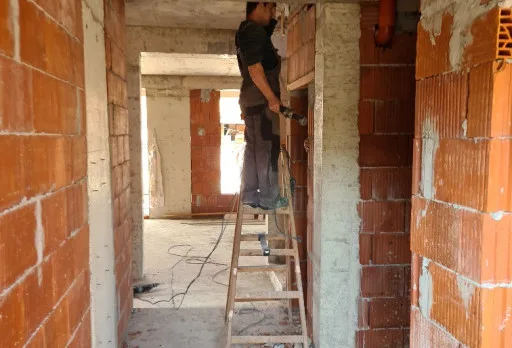 Двуетажна къща с паркомясто – с. Тополи, Варна