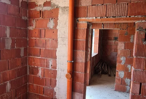 Двуетажна къща с паркомясто – с. Тополи, Варна