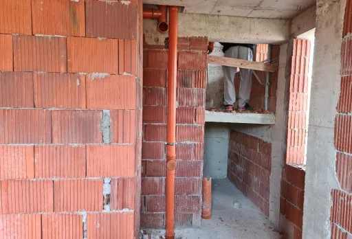 Двуетажна къща с паркомясто – с. Тополи, Варна