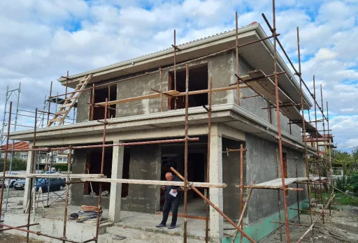 Двуетажна къща с паркомясто – с. Тополи, Варна