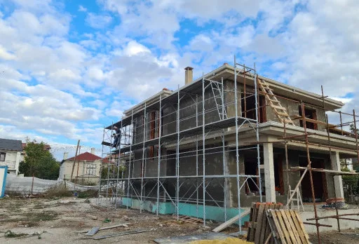 Двуетажна къща с паркомясто – с. Тополи, Варна