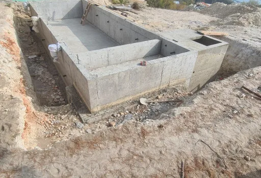 Строителство на басейн в Балчик