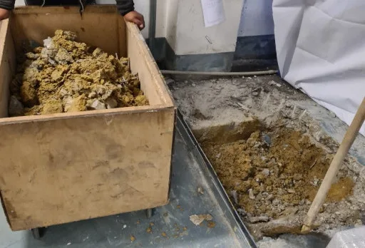 Изграждане на тоалетни в печатница във Варна