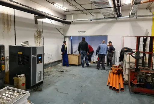 Изграждане на тоалетни в печатница във Варна