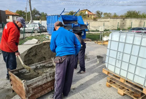 Изграждане на тоалетни в печатница във Варна