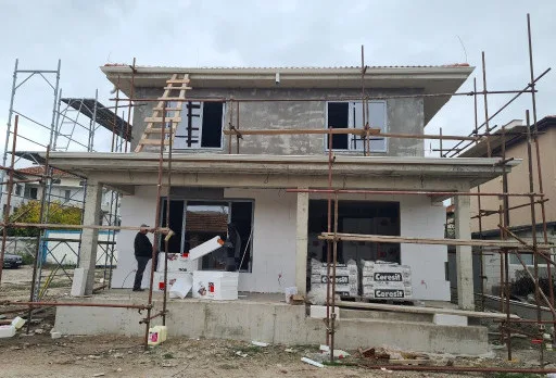 Двуетажна къща с паркомясто – с. Тополи, Варна