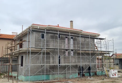 Двуетажна къща с паркомясто – с. Тополи, Варна