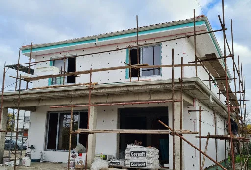 Двуетажна къща с паркомясто – с. Тополи, Варна