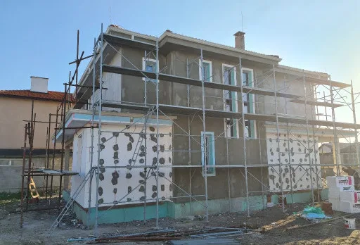 Двуетажна къща с паркомясто – с. Тополи, Варна