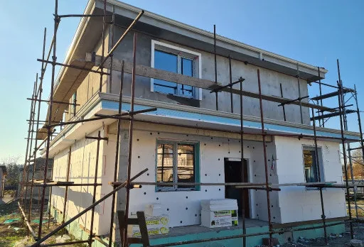 Двуетажна къща с паркомясто – с. Тополи, Варна