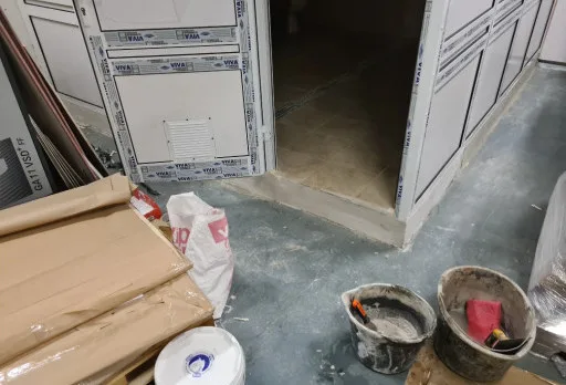 Изграждане на тоалетни в печатница във Варна