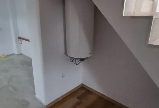 Bau- und Reparaturarbeiten an einem Haus in der Nähe von Dobrich