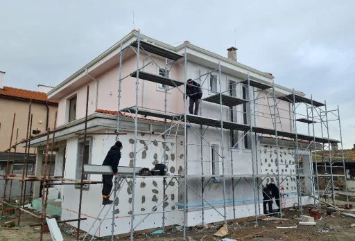 Двуетажна къща с паркомясто – с. Тополи, Варна