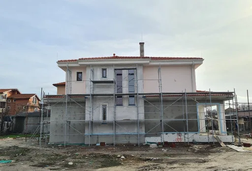 Двуетажна къща с паркомясто – с. Тополи, Варна