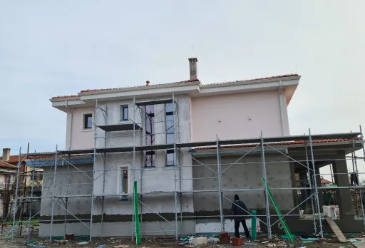 Двуетажна къща с паркомясто – с. Тополи, Варна