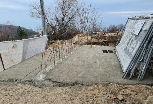 Модерна вила с плосък покрив в Балчик