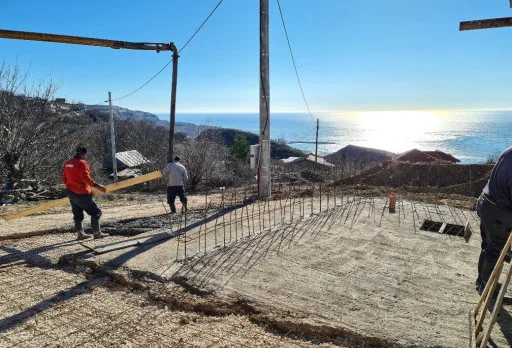 Модерна вила с плосък покрив в Балчик