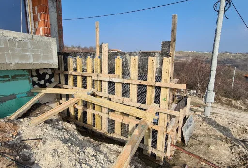 Модерна вила с плосък покрив в Балчик