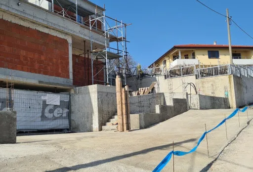 Модерна вила с плосък покрив в Балчик