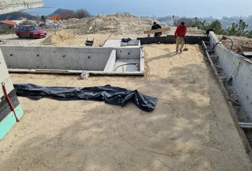 Модерна вила с плосък покрив в Балчик