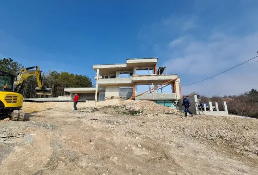 Строителство на басейн в Балчик