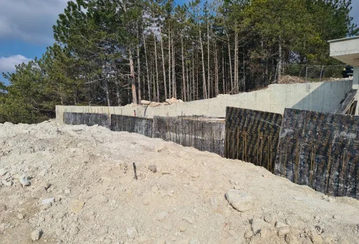 Модерна вила с плосък покрив в Балчик