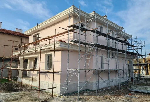 Двуетажна къща с паркомясто – с. Тополи, Варна