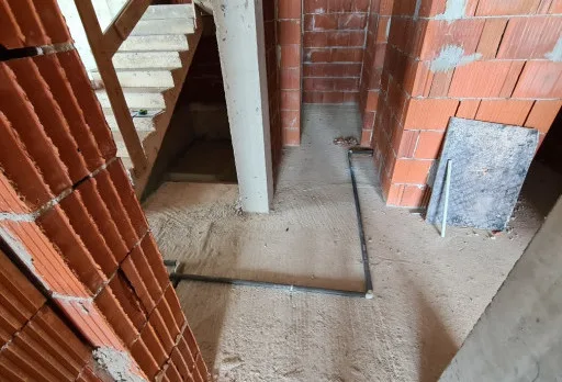 Модерна вила с плосък покрив в Балчик