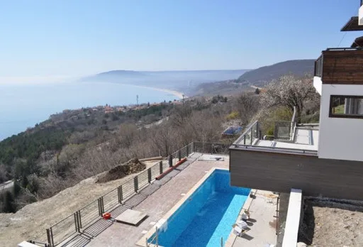 Строителство на вила в Балчик