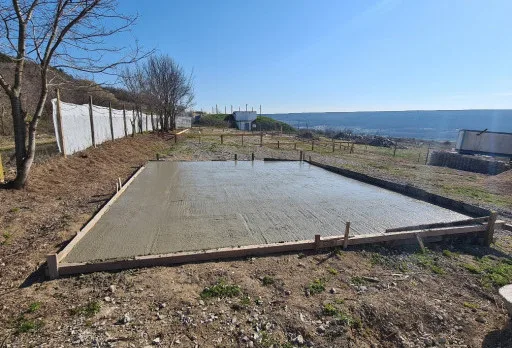 Класическа къща с покрив от керемиди – Рогачево 