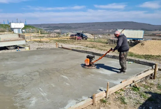 Класическа къща с покрив от керемиди – Рогачево 