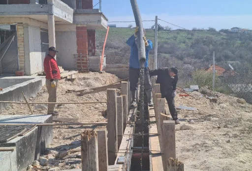 Модерна вила с плосък покрив в Балчик