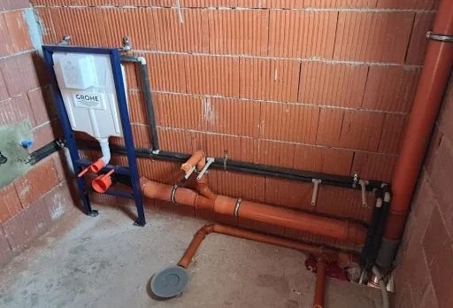 Двуетажна къща с паркомясто – с. Тополи, Варна