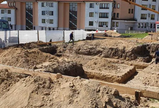 Класическа къща с покрив от керемиди – Рогачево 